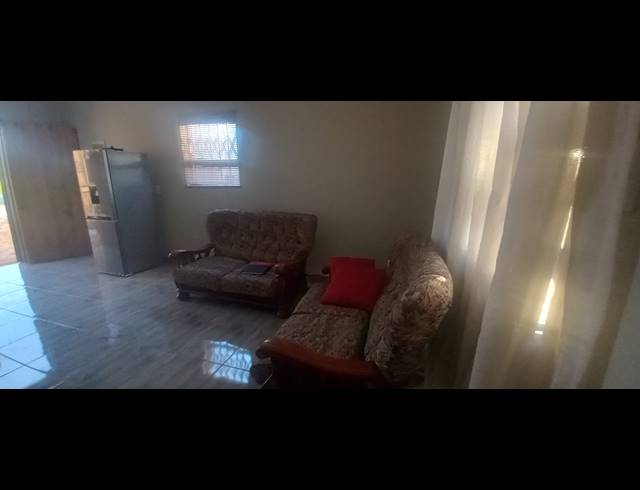 2 BEDROOM HOUSE FOR SALE IN WINDMILL PARK